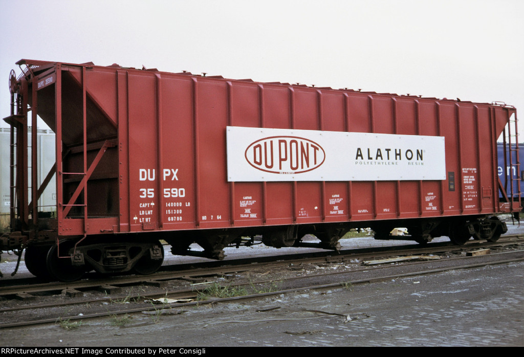 DUPX 35590 Dupont Alathon Covered Hopper